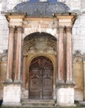 Dijon, porte du Palais de Justice 